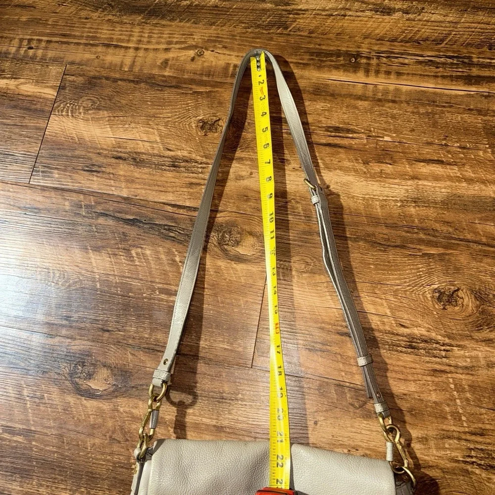 Marc Jacob's Taupe Pebbles Flap 100% Cow Leather Messenger Bag